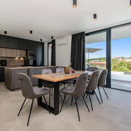 Villa Infinity Gem In Medulin, Istria