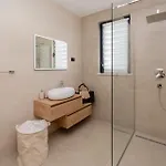 Infinity Gem Mit Beheizbarem Pool In Medulin, Istrien