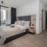 Infinity Gem Mit Beheizbarem Pool In Medulin, Istrien *