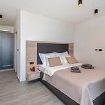 Infinity Gem Mit Beheizbarem Pool In Medulin, Istrien *