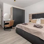 Infinity Gem Mit Beheizbarem Pool In Medulin, Istrien