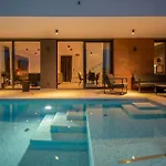 Infinity Gem Mit Beheizbarem Pool In Medulin, Istrien Medulin