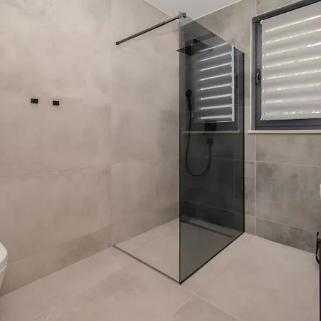 Infinity Gem Mit Beheizbarem Pool In Medulin, Istrien Medulin