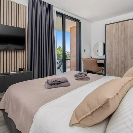 Villa Infinity Gem Mit Beheizbarem Pool In Medulin, Istrien *