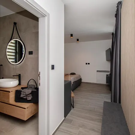 Infinity Gem Mit Beheizbarem Pool In Medulin, Istrien Villa *