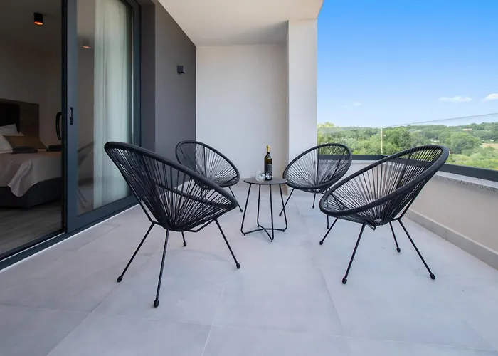 Infinity Gem Mit Beheizbarem Pool In Medulin, Istrien 빌라 메덜린