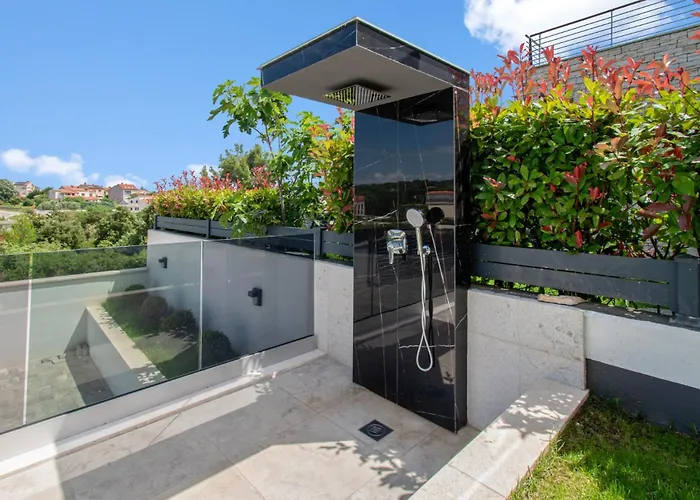 Infinity Gem Mit Beheizbarem Pool In Medulin, Istrien 메덜린